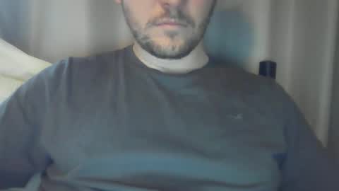 Snapshot of x_yes chatting on 12/01/25, 12:10 x_yes online show from 12/01/25, 12:10