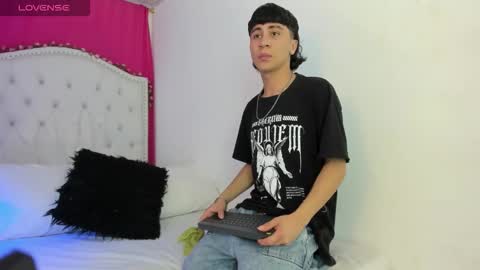 xaanderGrey online show from 11/07/25, 07:36