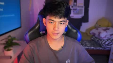 Snapshot of xaldrian_destroyer chatting on 02/11/25, 09:09 Prince Aldrian online show from 02/11/25, 09:09