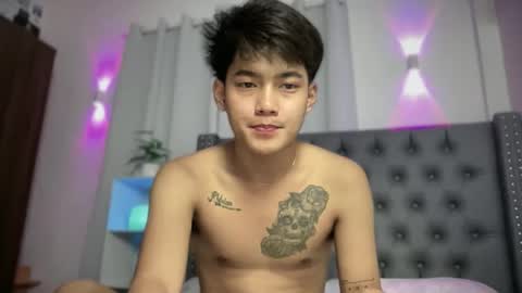 Snapshot of xaldrian_destroyer chatting on 12/18/25, 08:26 Prince Aldrian online show from 12/18/25, 08:26