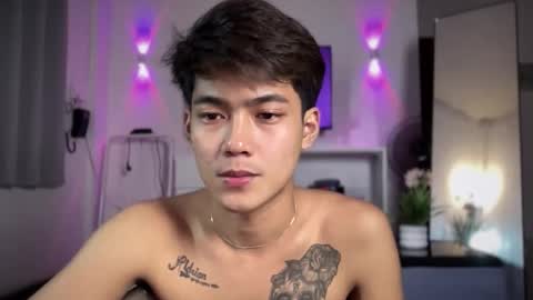 Snapshot of xaldrian_destroyer chatting on 12/20/25, 12:40 Prince Aldrian online show from 12/20/25, 12:40