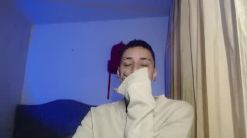 xalejo_max online show from 10/16/25, 03:57