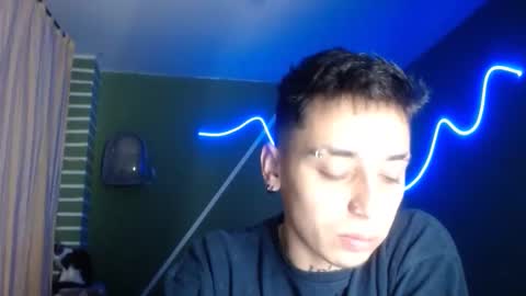 Snapshot of xalejo_max chatting on 12/21/25, 10:06 xalejo_max online show from 12/21/25, 10:06