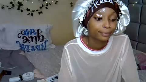Snapshot of xalia_caramel chatting on 07/01/26, 09:14 Alexa online show from 07/01/26, 09:14