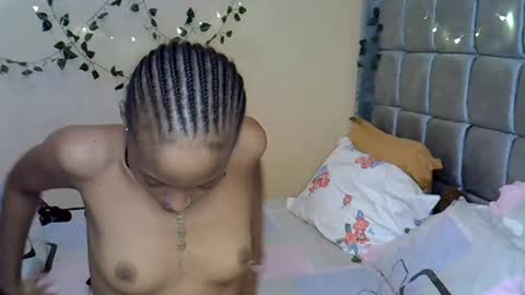 Snapshot of xalia_caramel chatting on 07/20/26, 09:39 Alexa online show from 07/20/26, 09:39