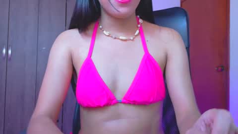 Snapshot of xallysonx_ chatting on 06/25/26, 11:48 XALLYSONX online show from 06/25/26, 11:48
