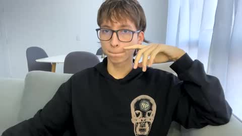 Snapshot of xamyu chatting on 02/26/25, 10:42 Xam online show from 02/26/25, 10:42