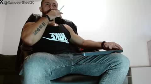 Snapshot of xandeer_steel chatting on 09/30/25, 04:39 Master Xandeer online show from 09/30/25, 04:39