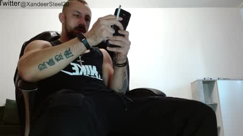 Snapshot of xandeer_steel chatting on 10/31/25, 05:30 Master Xandeer online show from 10/31/25, 05:30