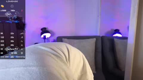 Snapshot of xander_card chatting on 09/12/25, 05:40 Xander Cardona online show from 09/12/25, 05:40