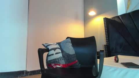 Snapshot of xander_owen2 chatting on 01/10/26, 07:59 XANDER online show from 01/10/26, 07:59