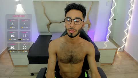 Snapshot of xander_tay chatting on 01/20/25, 07:14 ISSANDER online show from 01/20/25, 07:14