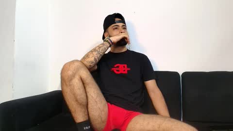 Snapshot of xanderstone00 chatting on 02/18/26, 07:37 Xanderstone online show from 02/18/26, 07:37