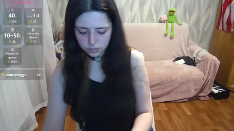 Snapshot of xangel1babyx chatting on 06/09/26, 11:27 Cassie online show from 06/09/26, 11:27