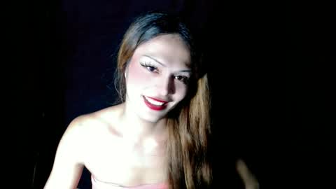 Snapshot of xangel_redx chatting on 06/04/26, 01:39 ANGEL online show from 06/04/26, 01:39