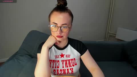 Snapshot of xapka_lapka chatting on 06/07/26, 05:49 Alice online show from 06/07/26, 05:49