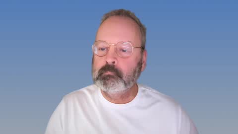 Snapshot of xarkevis chatting on 12/08/24, 07:00 X4RK3V15 online show from 12/08/24, 07:00