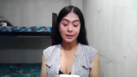 Snapshot of xasianbigcumx chatting on 01/15/25, 04:47 xasianbigcumx online show from 01/15/25, 04:47
