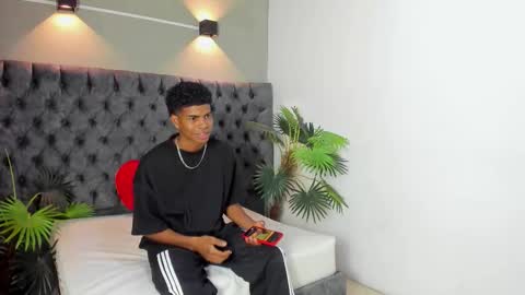 XAVI online show from 10/22/25, 03:51