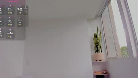 Xavier online show from 04/12/26, 06:13