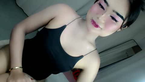Snapshot of xchinita_kyanggx chatting on 05/17/26, 10:06 kianna online show from 05/17/26, 10:06