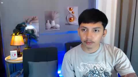 Charlie online show from 04/08/26, 02:11