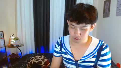 Snapshot of xcigbatecum chatting on 07/20/26, 10:39 Charlie online show from 07/20/26, 10:39