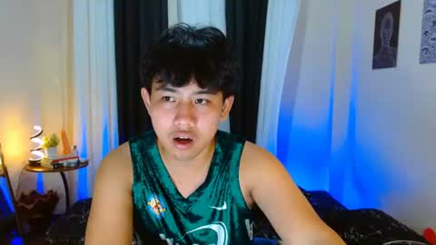 Snapshot of xcigbatecum chatting on 08/04/26, 07:49 Charlie online show from 08/04/26, 07:49