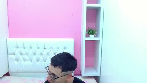 xcoupleplayxx online show from 04/19/26, 03:17