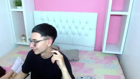 xcoupleplayxx online show from 04/29/26, 03:21