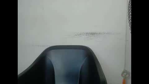 Snapshot of xcreamypussy chatting on 12/25/24, 05:05 xcreamypussy online show from 12/25/24, 05:05