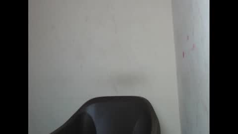 Snapshot of xcreamypussy chatting on 12/28/24, 05:35 xcreamypussy online show from 12/28/24, 05:35