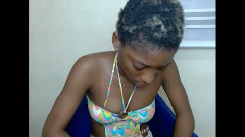 Snapshot of xcreamypussy chatting on 01/12/25, 08:14 xcreamypussy online show from 01/12/25, 08:14