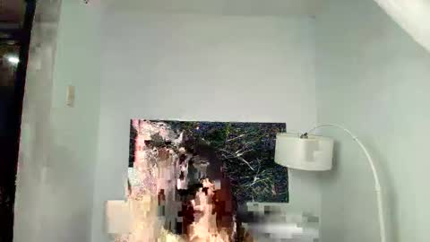 Snapshot of xcumshotselfsucker4ux chatting on 09/11/25, 09:53 Candy Lily online show from 09/11/25, 09:53