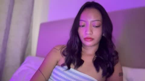 Sachi Cy online show from 11/19/25, 01:55