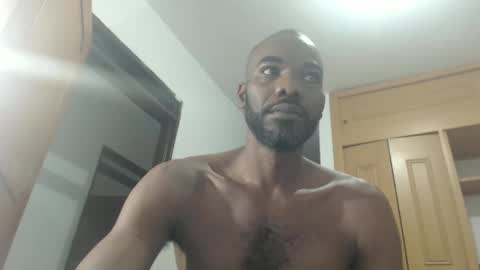 Snapshot of xdonvictor chatting on 12/14/24, 11:07 Victor online show from 12/14/24, 11:07