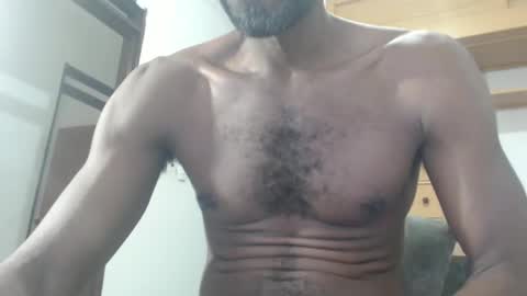 Snapshot of xdonvictor chatting on 12/31/24, 10:12 Victor online show from 12/31/24, 10:12