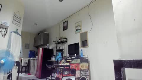 Snapshot of xdreamangel chatting on 12/17/24, 10:01 xdreamangel online show from 12/17/24, 10:01