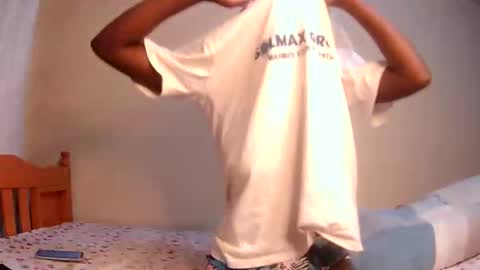 xeenah online show from 10/27/25, 12:31