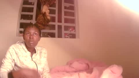 xeenah online show from 11/30/25, 08:46