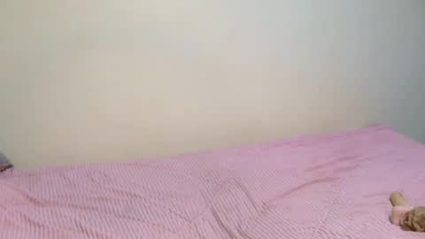 xeenah online show from 02/18/26, 10:39