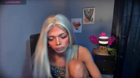 3Ellaine3 online show from 03/26/26, 10:43