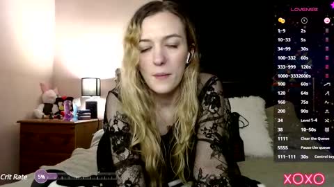 EllieeRose online show from 02/11/25, 08:20