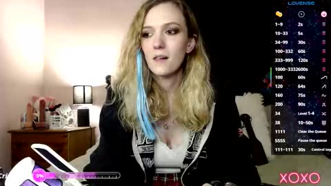 EllieeRose online show from 10/05/25, 07:56