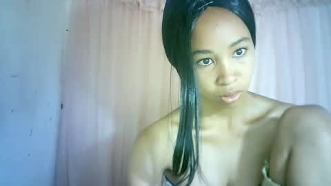 Snapshot of xenna610827 chatting on 01/24/25, 03:22 xenna610827 online show from 01/24/25, 03:22