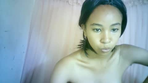 Snapshot of xenna610827 chatting on 01/25/25, 08:42 xenna610827 online show from 01/25/25, 08:42