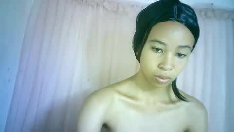 Snapshot of xenna610827 chatting on 01/25/25, 03:20 xenna610827 online show from 01/25/25, 03:20