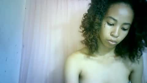 Snapshot of xenna610827 chatting on 01/30/25, 09:15 xenna610827 online show from 01/30/25, 09:15