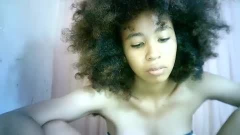 Snapshot of xenna610827 chatting on 02/03/25, 07:40 xenna610827 online show from 02/03/25, 07:40