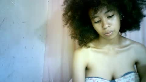 Snapshot of xenna610827 chatting on 02/03/25, 10:58 xenna610827 online show from 02/03/25, 10:58